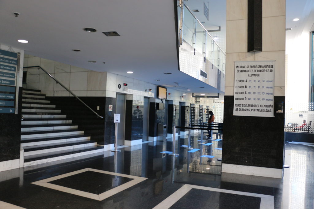 life-center-hall